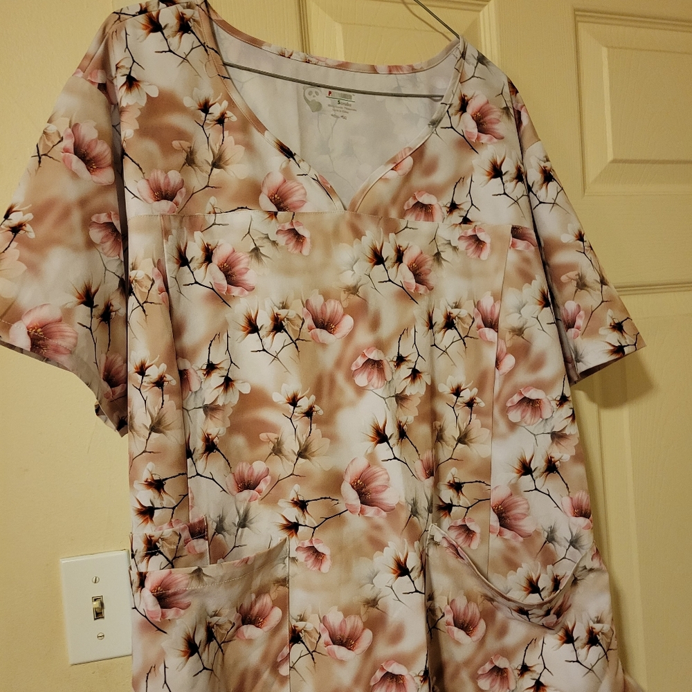 Pandamed scrubs top